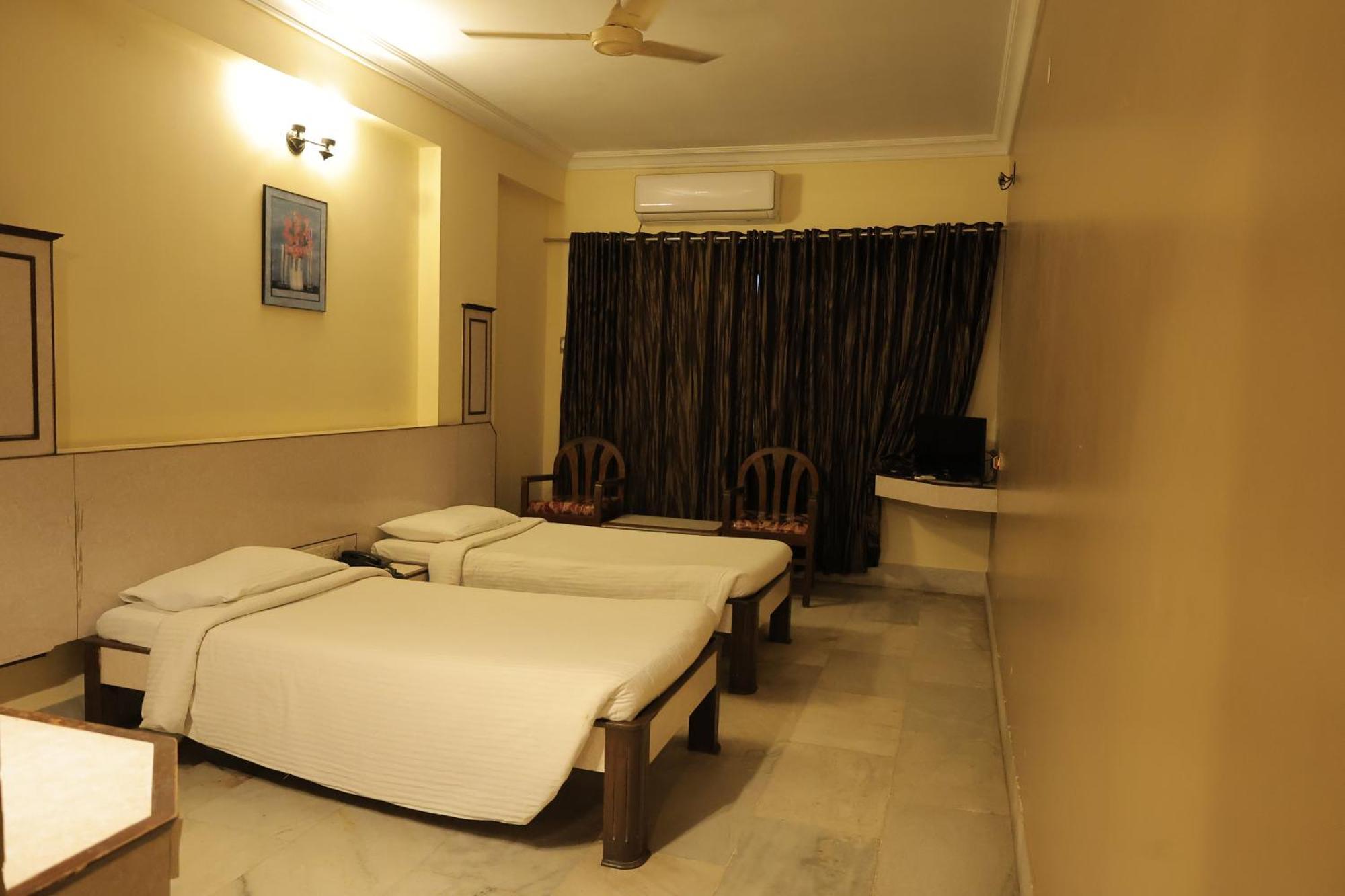 Hotel Mangalore International Ngoại thất bức ảnh