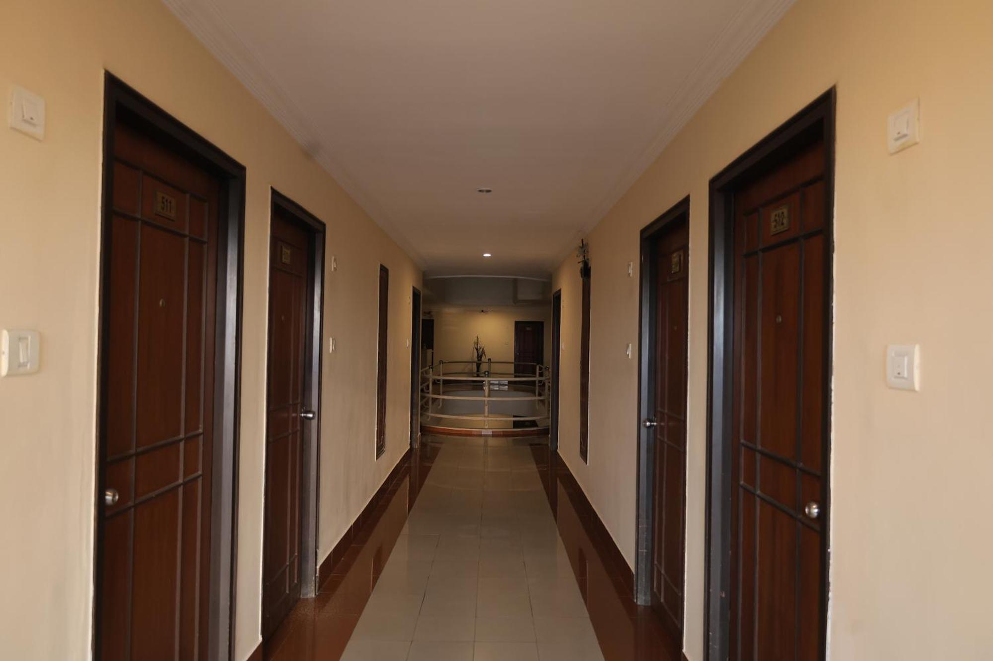 Hotel Mangalore International Ngoại thất bức ảnh