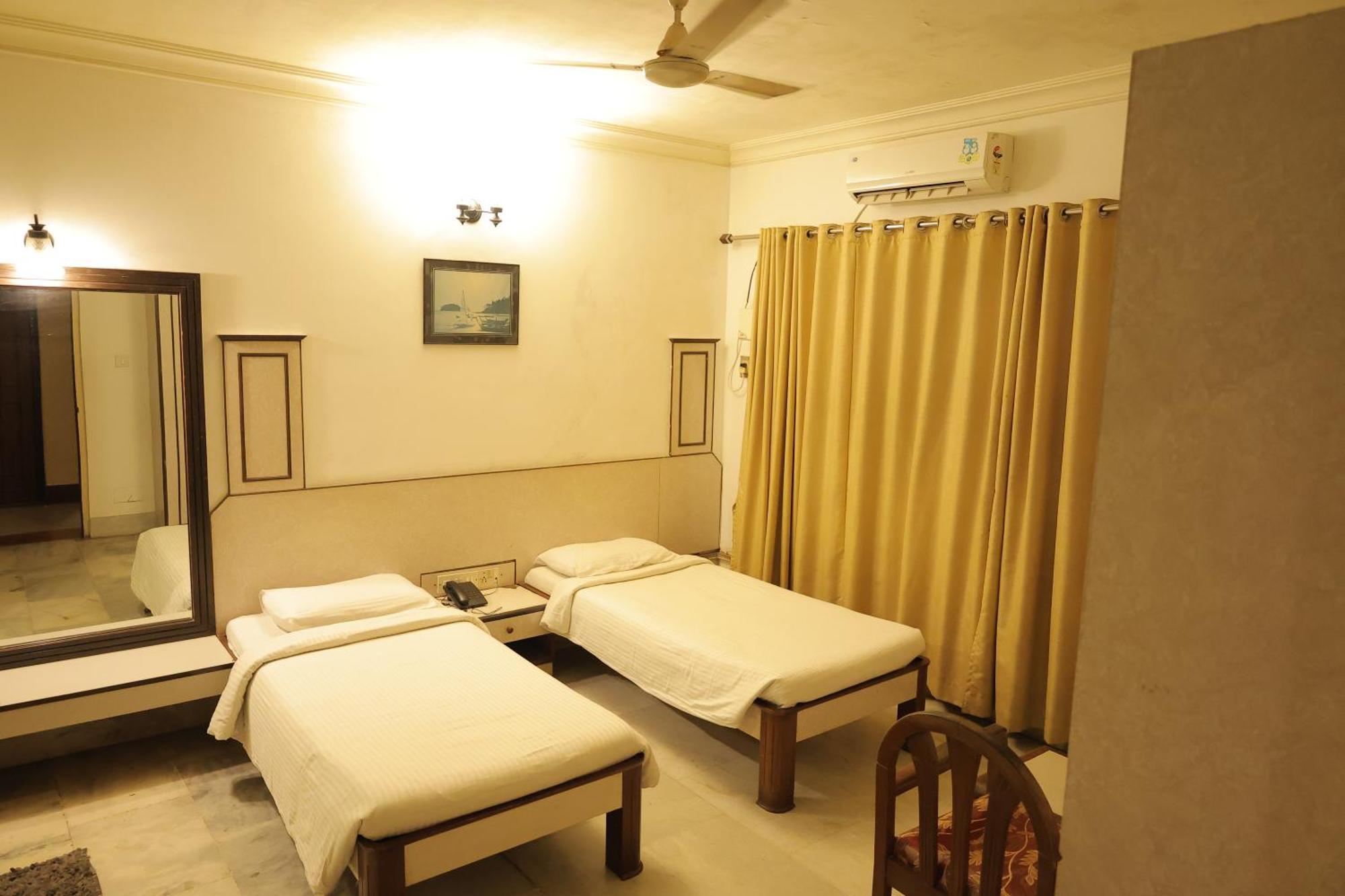 Hotel Mangalore International Ngoại thất bức ảnh