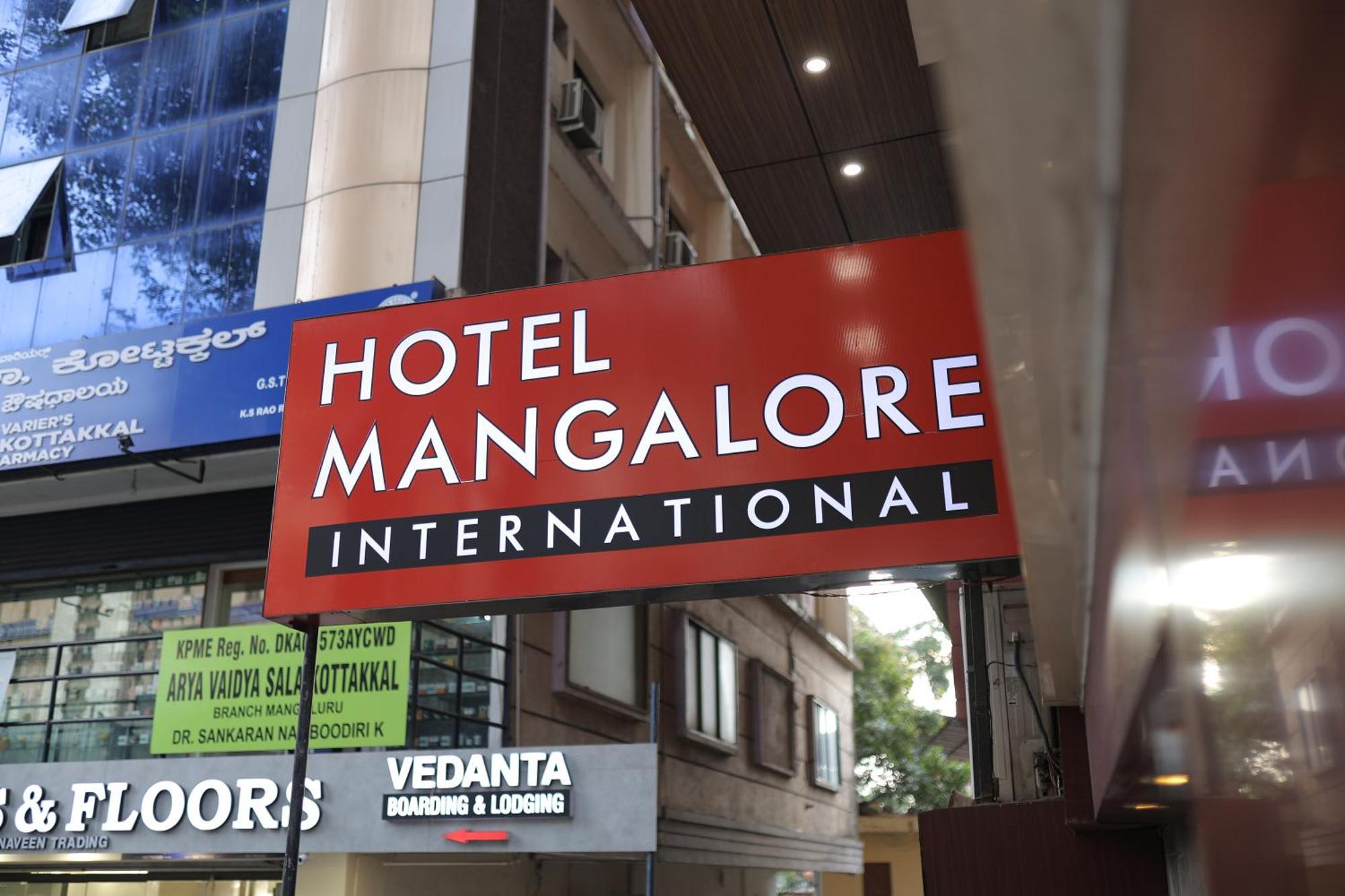 Hotel Mangalore International Ngoại thất bức ảnh