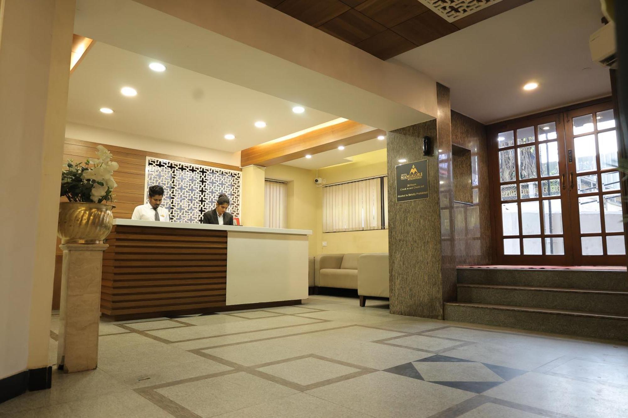 Hotel Mangalore International Ngoại thất bức ảnh